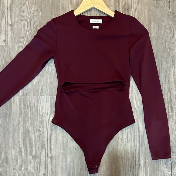Aritzia Babaton Burgundy Bodysuit Long Sleeve Cut Out Small - Picture 2 of 4